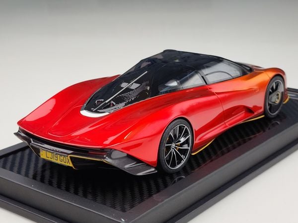 Xe Mô Hình Melaren Speedtail 1:18 Vip Scale Models ( Volcanic Red )