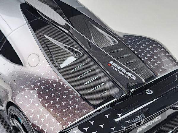 Xe mô hình Mercedes-Benz AMG One 1:18 VIP Scale Model (Bạc Ngôi Sao)