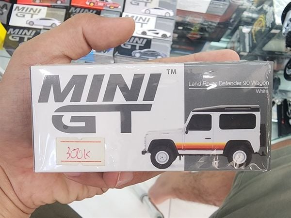 Xe Mô Hình Land Rover Defender 90 Wagon White LHD 1:64 Minigt ( Trắng )