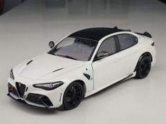 Xe mô hình Alfa Romeo Glulia Gta - Blanco Trofeo - 2022 1:18 Solido (Trắng)