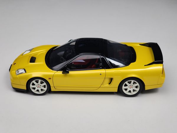 Xe Mô Hình Honda NSX-R (NA2) 1:18 Autoart (Indy Yellow Pearl)