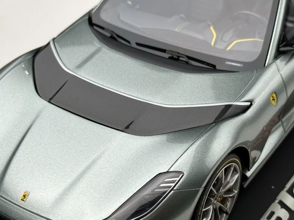 Xe Mô Hình Ferrari 812 Competizione 2021 1:18 BBR Models ( Xanh )