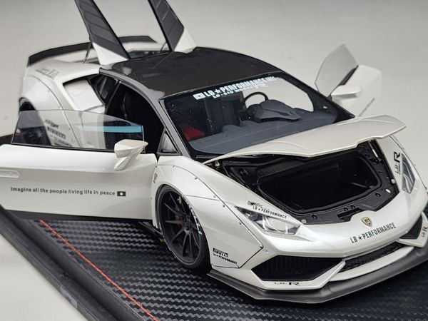 XE MÔ HÌNH LAMBORGHINI HURACAN LB 1:18 ACM (BẠC)