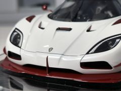 Xe Mô Hình Koenigsegg Agera RS Limited 500 1:18 FrontiArt ( Trắng Đỏ )