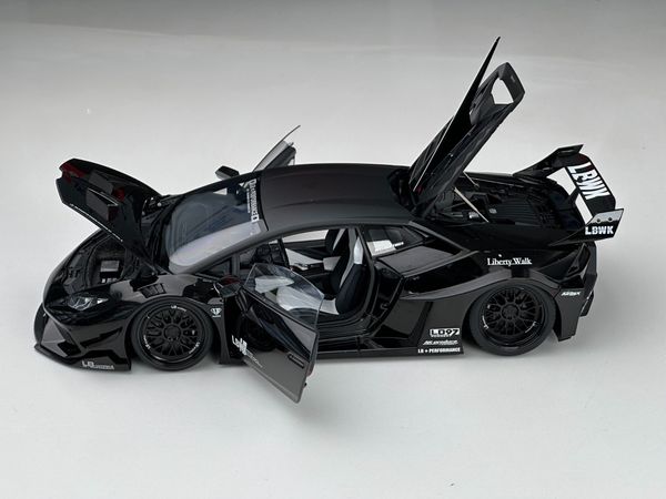 Xe Mô Hình Lamborghini Huracan GT LB-Silhouette Works 1:18 AutoArt (BLACK)