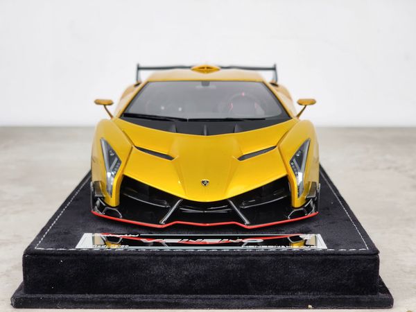 Xe Mô Hình Supercar Veneno Series 1:18 HH Model ( Chrome Gold )