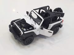 XE MÔ HÌNH JEEP WRANGLER CONVERTIBLE 2014 1:18 MAISTO (TRẮNG)