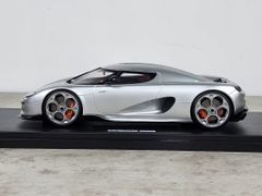 Xe Mô Hình Koenigsegg CC850 1:18 ( Moon Silver)