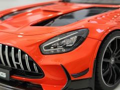 Xe Mô Hình Mercedes-Benz AMG GT-R Black Series year 2021 orange 1:18 GTSpirit ( Cam )