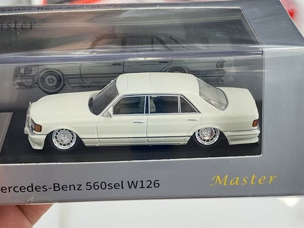 Xe Mô Hình Mercede-Benz 560sel W126 1:64 Master ( Trắng )