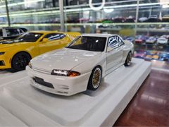 Xe Mô Hình Nissan Skyline GT-R (R32) Wangan Midnight “Reina” Late Ver. 1:18 Autoart ( Trắng )