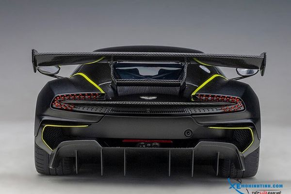 Xe Mô Hình Aston Martin Vulcan 2015 1:18 Autoart ( Matt Black/Green Stripes )