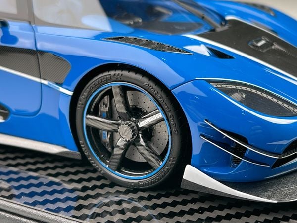 Xe mô hình Koenigsegg Agera RSN 1:18 FrontiArt ( Josh Bule )