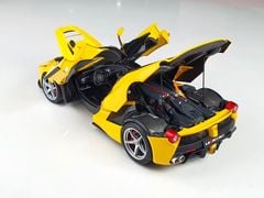 Xe Mô Hình Ferrari LaFerrari 1:18 BBR Models ( Vàng Mui Đen )