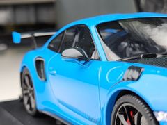 Xe Mô Hình Porsche 911 (991.2) GT2 RS 2018 1:18 Minichamps ( Xanh Mui Đen )