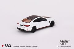 Xe Mô Hình BMW M4 CSL Alpine White 1:64 MINIGT
