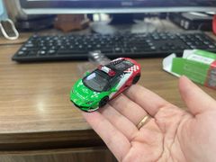 Xe Mô Hình Lamborghini Huracan EVO Bologna Airport 2020 Follow- Me Car China LHD 1:64 MiniGT ( đỏ xanh )