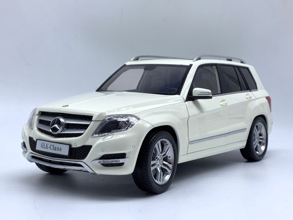 Xe Mô Hình Mercedes-Benz Glk 300 Class 1:18 Gtautos (Kem)