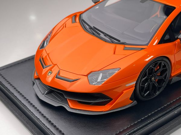 Xe Mô Hình Novitec SVJ 1:18 Ivy Model ( Arancio Altas )