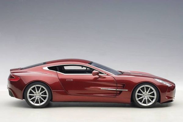 XE MÔ HÌNH ASTON MARTIN ONE 77 1:18 AUTOART (ĐỎ)