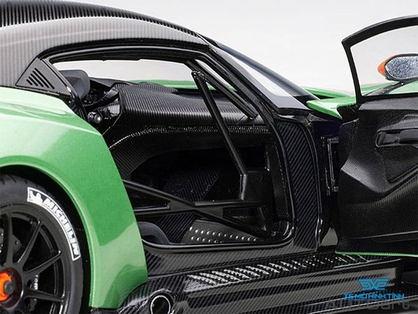 Xe Mô Hình Aston Martin Vulcan 2015 1:18 Autoart (Green Metallic )