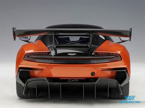 Xe Mô Hình Aston Martin Vulcan 2015 1:18 Autoart ( Madagascar Orange )