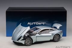 Xe mô hình ASTON MARTIN DB11 1:18 Autoart (SKYFALL SILVER )