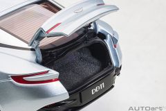 Xe mô hình ASTON MARTIN DB11 1:18 Autoart (SKYFALL SILVER )