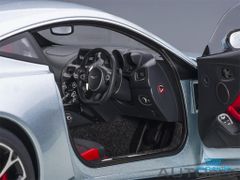 Xe Mô Hình Aston Martin Vantage 2019 1:18 AUTOart ( Bạc )