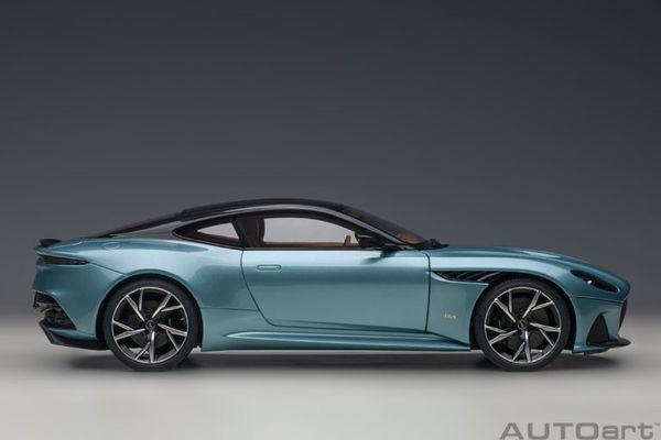 Xe mô hình Aston Martin DBS Superleggera 1:18 Autoart (Caribbean Pearl Blue)