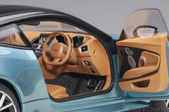 Xe mô hình Aston Martin DBS Superleggera 1:18 Autoart (Caribbean Pearl Blue)