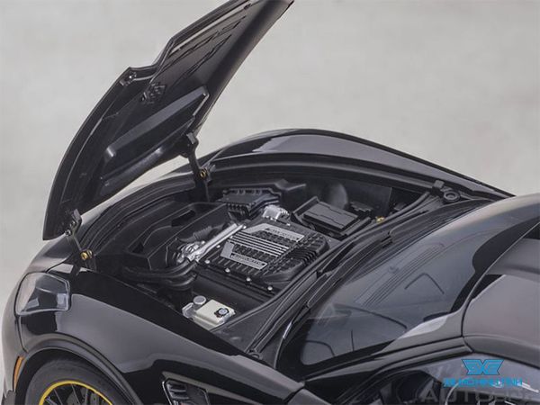 Xe Mô Hình Chevrolet Corvette C7 Z06 C7R Edition 1:18 AUTOart ( Đen )