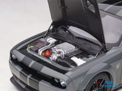 Xe Mô Hình Dodge Challenger SRT Hellcat Widebody 2018 1:18 AUTOart ( Xám )