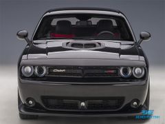 Xe Mô Hình Dodge Challenger 392 Hemi Scat Pack Shaker 2018 1:18 AUTOart ( Đen )