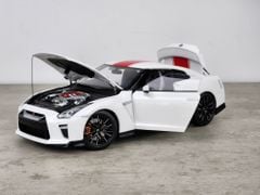 Xe Mô Hình Nissan GT-R(R35) 50th AnniVersary 1:18 MotorHelix (Brilliant Pear White)