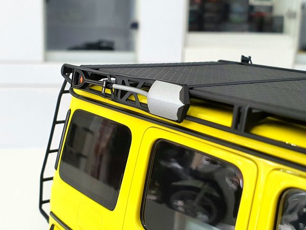 Xe Mô Hình Brabus G-Class With Adventure Package (Mercedes-AMG G63) - 2020 1:18 Almost Real (Vàng)