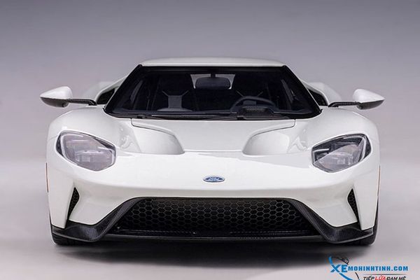 1/18 FORD GT 2017 (FROZEN WHITE)