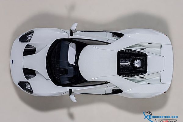 1/18 FORD GT 2017 (FROZEN WHITE)