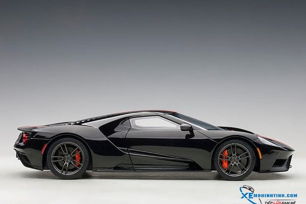 1/18 FORD GT 2017 (SHADOW BLACK/ORANGE STRIPES)