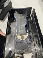 Xe Mô Hình Koenigsegg One:1 1:18 FrontiArt (Xanh Carbon)