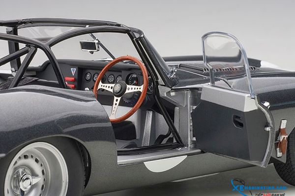 1/18 JAGUAR LIGHTWEIGHT E-TYPE (DARK GREY)