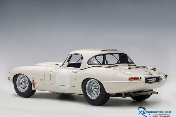 1/18 JAGUAR LIGHTWEIGHT E-TYPE (WHITE)