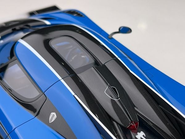 Xe mô hình Koenigsegg Agera RSN 1:18 FrontiArt ( Josh Bule )