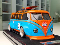 Xe Mô Hình VW Van Widebody Gulf-Porsche 1:18 Robert Design ( Xanh Gulf )