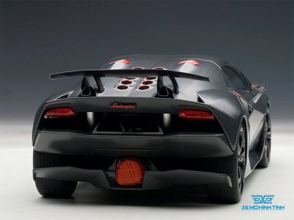 XE MÔ HÌNH LAMBORGHINI SESTO ELEMENTO 1:18 AUTOART (CARBON)