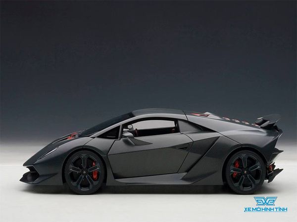 XE MÔ HÌNH LAMBORGHINI SESTO ELEMENTO 1:18 AUTOART (CARBON)