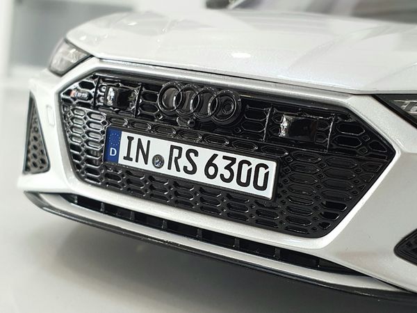 Xe Mô Hình Audi RS6 Avant C8 2020 1:18 Polar Master ( Trắng )