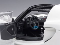 Xe Mô Hình Hennessey Venom GT Spyder Edition 1:18 Autoart ( Trắng )