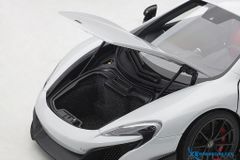 Xe Mô Hình McLAREN 675 LT 1:18 Autoart ( Trắng )