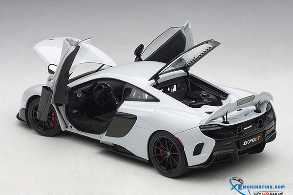 Xe Mô Hình McLAREN 675 LT 1:18 Autoart ( Trắng )